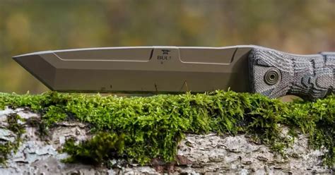 are any buck knives made in china